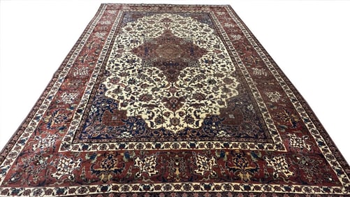 C. 1935 CENTRAL PERSIA ISPHAHAN CARPET 15' 2" X 10' 7"