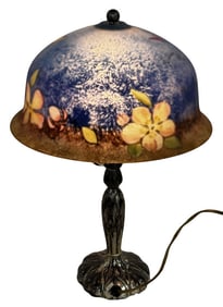 PAIRPOINT LAMP WITH REVERSE PAINTED SHADE BUTTERFLIES & FLOWERS 15" X 9 1/2"