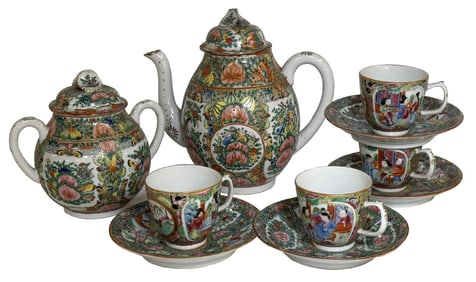 LATE 19THC. ROSE MEDALLION TEA & SUGAR POTS WITH 4 CUPS & SAUCERS TEAPOT 7 1/2" X 7 1/2"