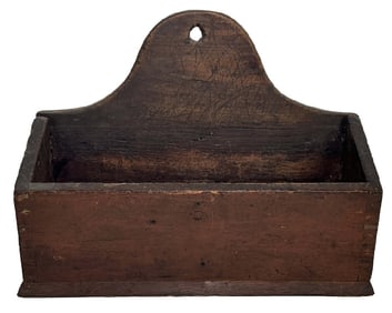 EARLY 19THC. DOVETAILED WALL BOX IN OLD RED PAINT 10 3/8" X 13 1/4" X 5"
