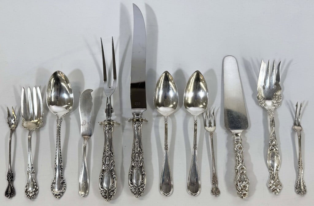 12 ASST'D SERVING PCS. INC. STERLING CARVING SET W/ STERLING HANDLES APPROX. 15 TROY OZ (1 of 5)