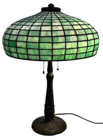 LEADED GLASS TABLE LAMP, BASE MARKED HANDEL SHADE SHOWS REPAIR