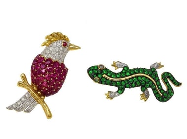 2 - 18KT GOLD PINS: BIRD W/ .43 TCW DIAMS. 1.2 TCW YELLOW SAPPHIRES & 4.3 TCW RUBIES, SALAMANDER W/