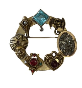 STICK PIN BROOCH. BROOCH MARKED 14KT , 1 1/2" DIAM APPROX. 12.3 DWT