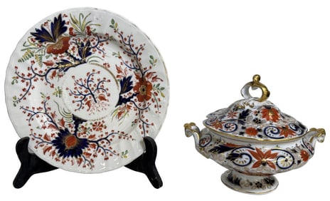 18THC. ENG. DERBY STYLE CHINA IN IMARI PATTERN 2 PCS.  PLATE 9 1/2" DIAM