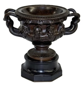 GRAND TOUR WARWICK VASE 11 1/2" X 13"