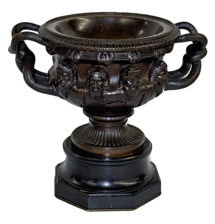 GRAND TOUR WARWICK VASE 11 1/2" X 13" (1 of 5)