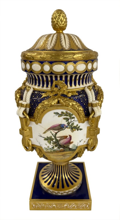 HAND PAINTED CLASSICAL MINTON URN WITH LID INTERIOR LINE, 16 1/2" X 9 1/2": HAND PAINTED CLASSICAL MINTON URN WITH LID INTERIOR LINE, 16 1/2" X 9 1/2"