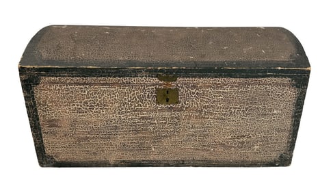DOME TOP ATTIC FRESH TRUNK W/ ALLIGATORED SURFACE SALMON & BLACK 13 1/2" X 26" X 14"