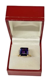 18KT GOLD EMERALD CUT AMETHYST RING W/ DIAMOND ACCENTS  YELLOW GOLD  6 1/2 RING SIZE APPROX 3.2 DWT