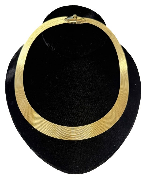 14KT YELLOW GOLD FLAT COLLAR NECKLACE MARKED ITALY 14KT APPROX. 19 " 45.7 DWT (1 of 5)
