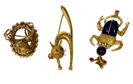 3 GOLD PINS, 1 - 18KT & 2 -  14KT, BUG, CAT & ELK