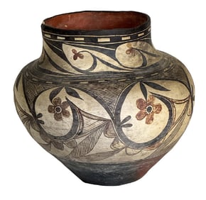 LATE 19THC. NATIVE AMERICAN ZIA POLYCHROME OLLA CHIP, 12" X 13"