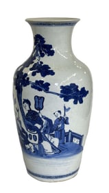 19THC.  BLUE & WHITE CHINESE VASE, 15 1/4" TALL