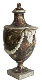 C. 1810 AGATE WARE URN W/ JASPER RELIEF ATTRIB. TO WEDGWOOD & BENTLEY 12" TALL