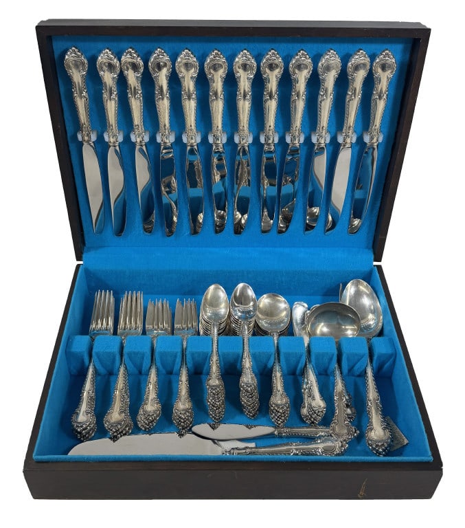 87 PCS GORHAM STERLING SILVER FLATWARE, SERV. FOR 12- ENGLISH GADROON PATTERN APPROX. 95 TROY OZ (1 of 11)