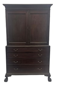 NY CHIPPENDALE 18THC. 2 PART LINEN PRESS, ORIGINAL FINISH, ADJUSTIBLE SHELVES 81 1/2" X 48" X 23"