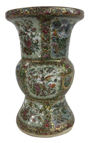 ROSE MEDALLION VASE 15" X 10"