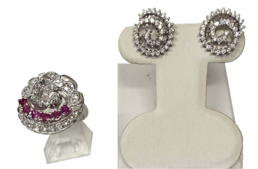 14KT WHITE GOLD, DIAMOND & RUBY RING & PR OF DIAMOND EARRINGS, APPROX. 7.3 DWT (1 of 8)