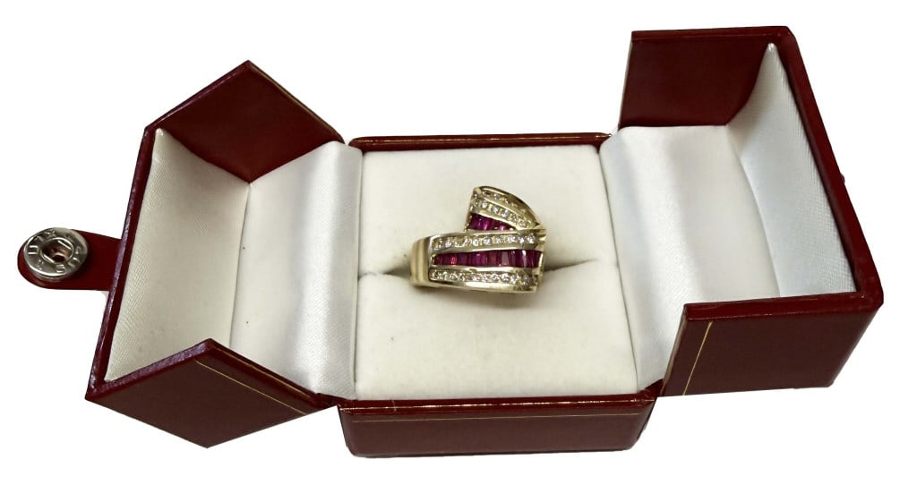 14KT YELLOW GOLD DIAMOND & RUBY RING, APPROX. .85 TCW DIAMONDS & 1 TCW RUBIES (6 3/4 RING SIZE) (1 of 4)