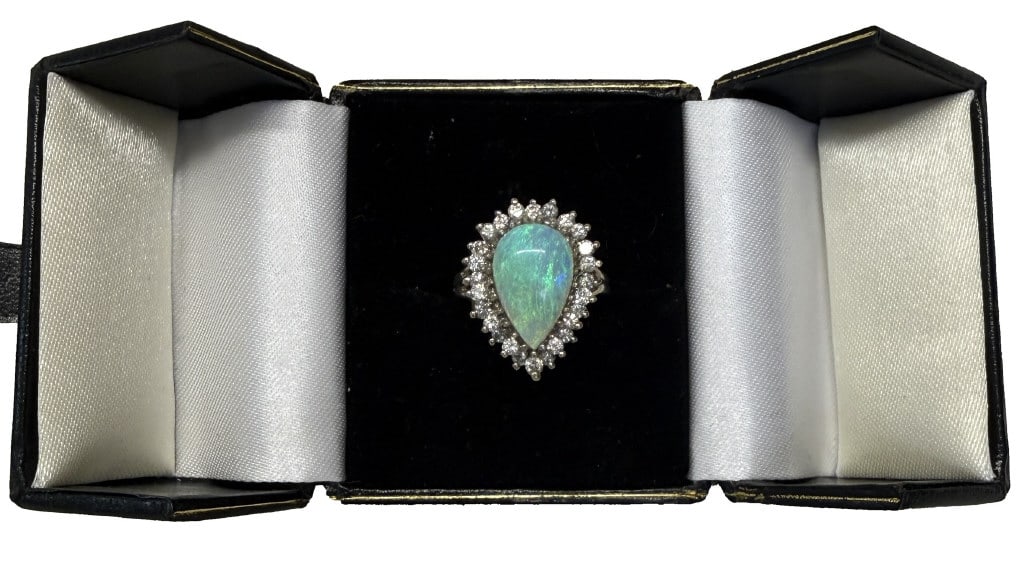 14KT WHITE GOLD PEAR SHAPED OPAL & DIAMOND RING OPAL APPROX. 2.5 CT 4.0 DWT (1 of 5)