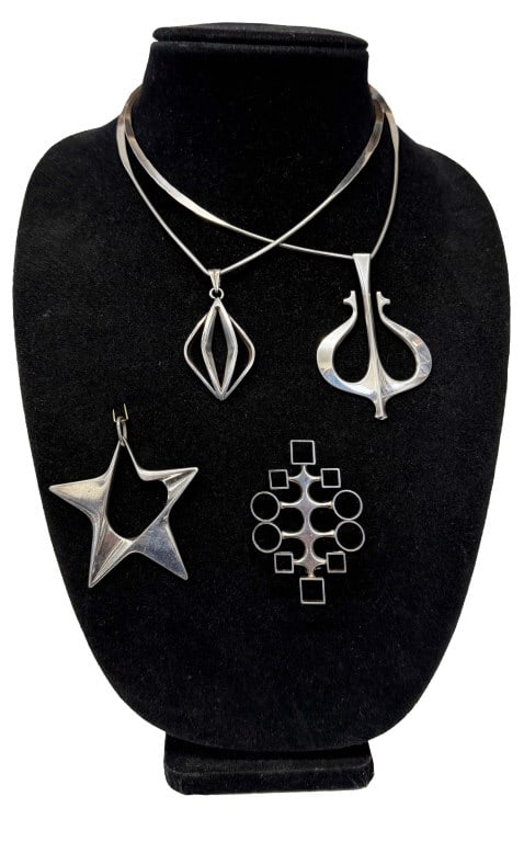 STERL SILV. GEORGE JENSEN STAR , 2 PENDANDANTS ON RIGID OMEGA CHAINS, 1 MARKED NORWAY& 1 MARKED (1 of 8)