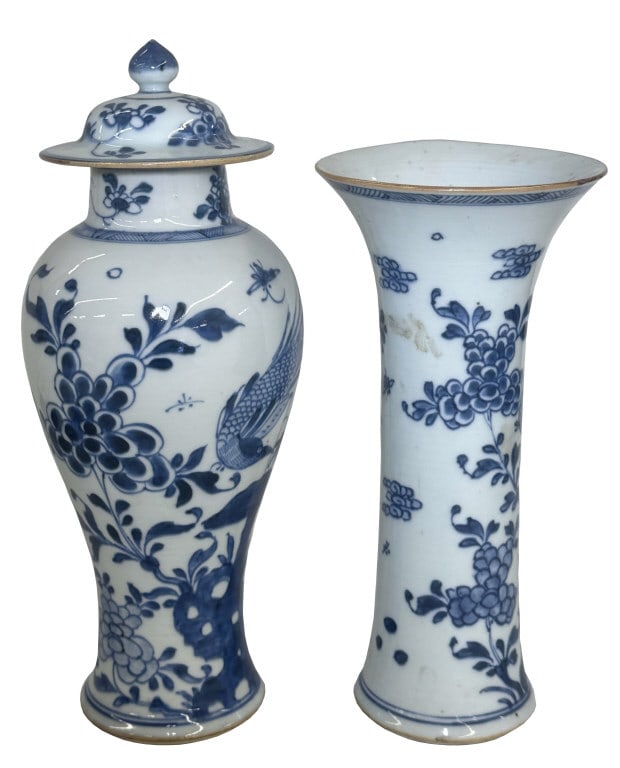 2 CHINESE BLUE & WHITE GARNITURE VASES, BALUSTER JAR W/ COVER (SMALL REPAIR ON LID) 11" T& TRUMPET (1 of 8)
