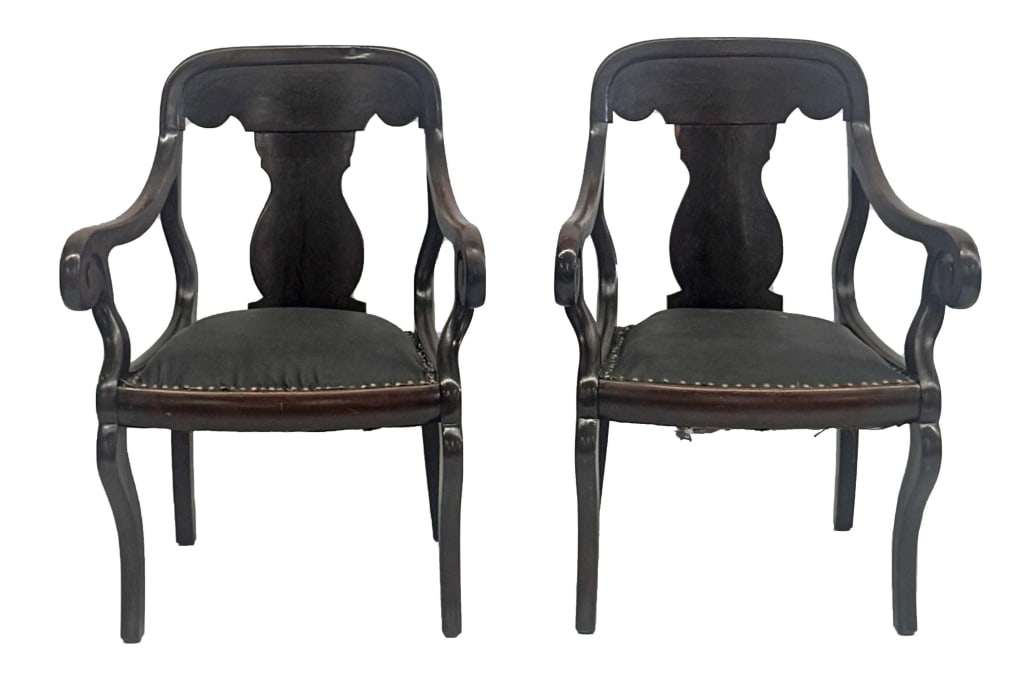 PR OF FEDERAL SABER LEG ARM CHAIRS 34" X 25" X 20" (1 of 5)