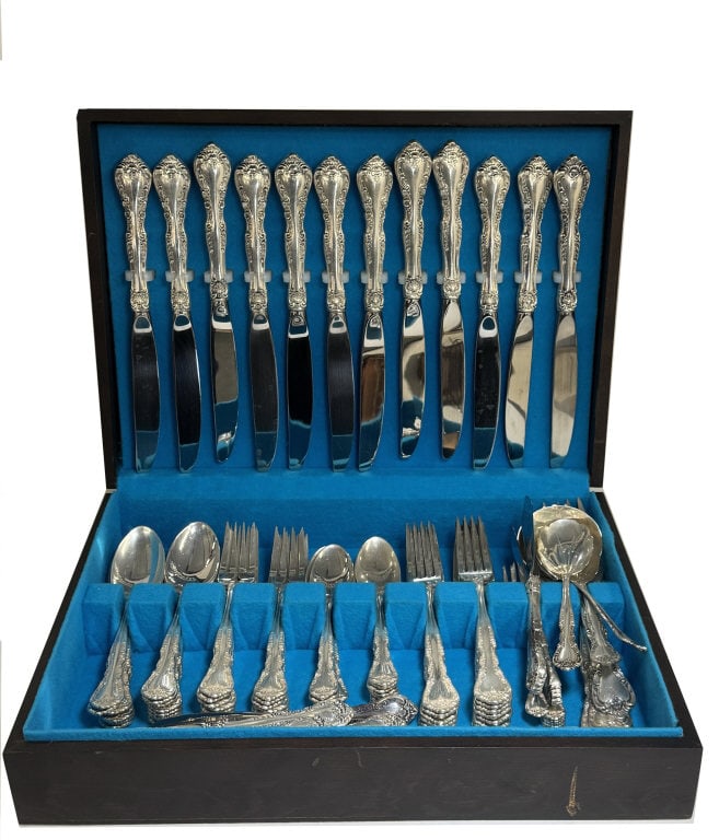 GORHAM, ALENCON LACE STERLING SILVER FLATWARE SERVICE FOR 12+, 89 PCS APPROX. 106 TROY OZ (1 of 4)