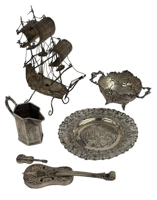 GROUP OF .800 FINE CONTINENTAL SILVER SOUVENIRS APPROX. 14.4 TROY OZ.: GROUP OF .800 FINE CONTINENTAL SILVER SOUVENIRS APPROX. 14.4 TROY OZ.