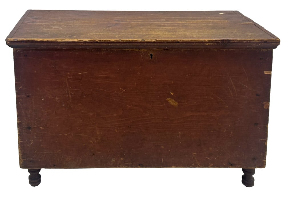 DIMINUTIVE BLANKET CHEST IN ORIGINAL RED PAINT 18" X 30" X 15" (1 of 8)