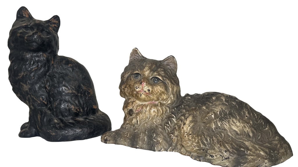 2 CAST IRON CAT DOORSTOPS, 1 SGND HUBLEY TALLEST 8 1/4" (1 of 7)