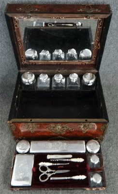 Gentleman's Toiletry Box With Fitted Interior - 6