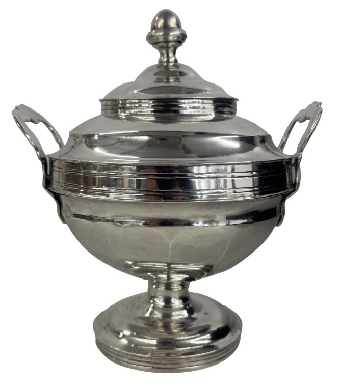 AMERICAN SILVER SUGAR POT STAMPED MERICK Y H IN RECTANGLE 8 1/2" X 7 1/2" APPROX. 30.9 TROY OZ: AMERICAN SILVER SUGAR POT STAMPED MERICK Y H IN RECTANGLE 8 1/2" X 7 1/2" APPROX. 30.9 TROY OZ