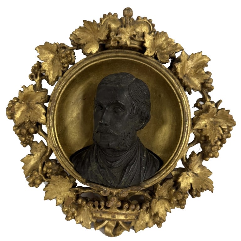BRONZE BUST OF ALBERT, PRINCE CONSORT, IN A CARVED GILTWOOD NICHE 7 1/2' DIAM (1 of 4)