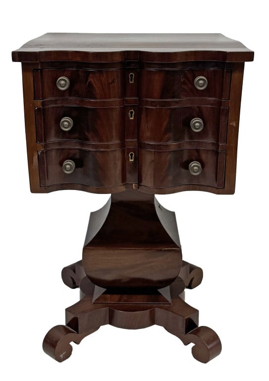 SERPENTINE FRONT MAHOGANY 3 DRAWER WORK TABLE W/ DESK IN TOP DRAWER 28 7/8" X 18 1/4" X 18 1/8" (1 of 5)