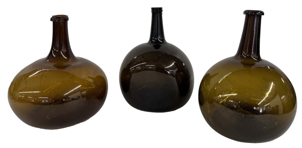 3 BLOWN 18TH OR EARLY 19THC. BOTTLES, 2 ONION & 1 MALLET FORM TALLEST 11" (1 of 11)