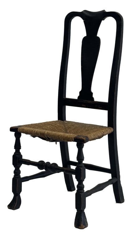 WM & MARY TRANSITIONAL QA SPOON BACK CHAIR WITH PAINT BRUSH FEET 41" X 19 1/4" X 19" W/ 17" SEAT HGT: WM & MARY TRANSITIONAL QA SPOON BACK CHAIR WITH PAINT BRUSH FEET 41" X 19 1/4" X 19" W/ 17" SEAT HGT