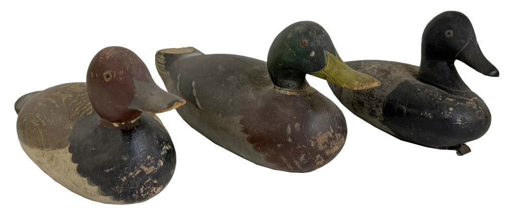 3 WORKING DECOYS IN OLD PAINT (1 of 5)