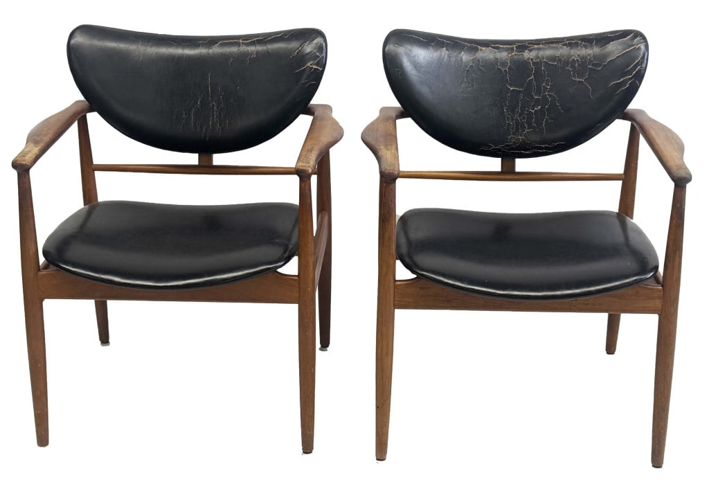 PR OF DANISH MODERN CHAIRS BY VODDER AFTER FINN JUHL 31 1/2" X 27" W/ 17" SEAT HEIGHT (1 of 5)