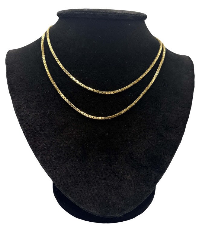 30" YELLOW GOLD BOX CHAIN MARKED 750 APPROX. 19.4 DWT: 30" YELLOW GOLD BOX CHAIN MARKED 750 APPROX. 19.4 DWT