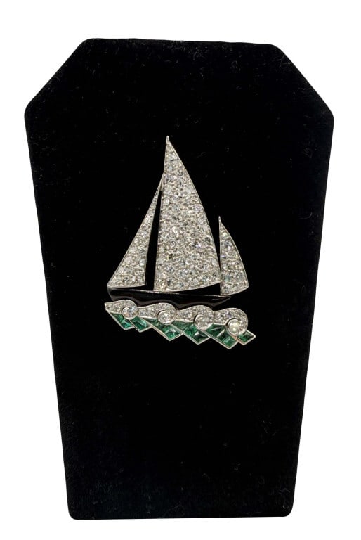 CARTIER DIAMOND, EMERALD & ENAMEL SAILBOAT BROOCH IN PLATINUM, MARKED & HALLMARKED 1 1/2" LONG,: CARTIER DIAMOND, EMERALD & ENAMEL SAILBOAT BROOCH IN PLATINUM, MARKED & HALLMARKED 1 1/2" LONG, APPROX. 7.3 DWT