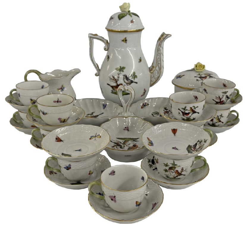 HEREND HAND PAINTED TEA SET, SERV. FOR 10 INC. TEA POT, SUGAR, CREAM & TRIPLE DIVIDED DISH (1 of 15)