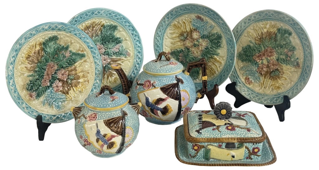 7 PCS MAJOLICA INC. SARDINE DISH, TEAPOT, SUGAR & 4 MATCHING PLATES, 1 W/ CRACK (1 of 8)