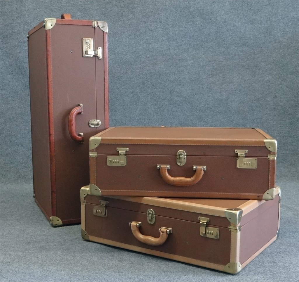 3 PCS BOTTEGA VENETA LUGGAGE, MARCO POLO LINE: WARDROBE CASE & 2 VALISES