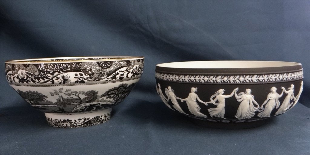 2 ENGLISH BOWLS: WEDGWOOD BLACK JASPERWARE 10" & SPODE BLACK TRANSFERWARE 10"