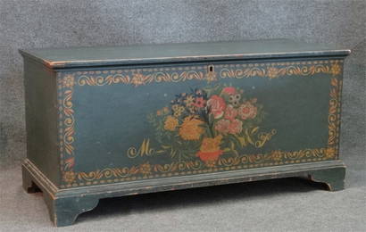 ALBANY COUNTY PAINT DECORATED BLANKET BOX 42" LONG