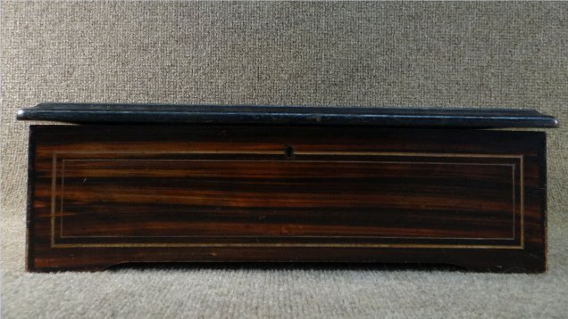 C. 1900 SWISS 6 TUNE MUSIC BOX IN WORKING ORDER: W/ ORIG SONG SHEET