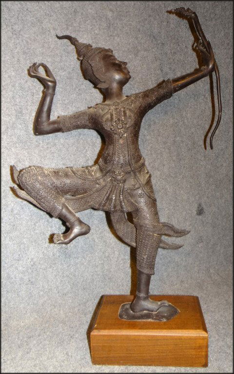 BRONZE THAI "PALACE DANCER" 29" TALL X 19" WIDE (1 of 9)