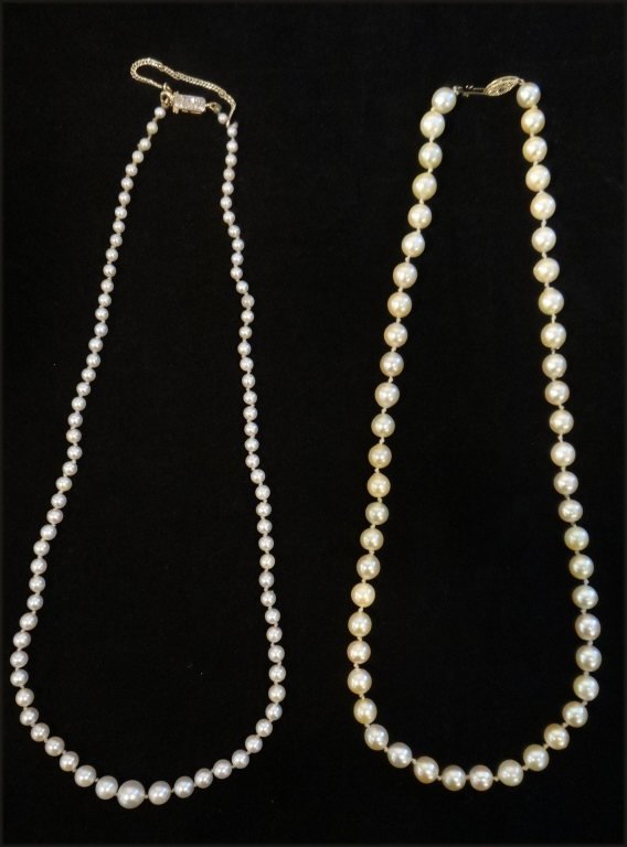 GRADUATED PEARL CHOKER W/ DIAM. CLASP & 18" STRAND: OF PEARLS